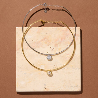 Silver Waterproof Crystal Oval Pendant Collar Necklace