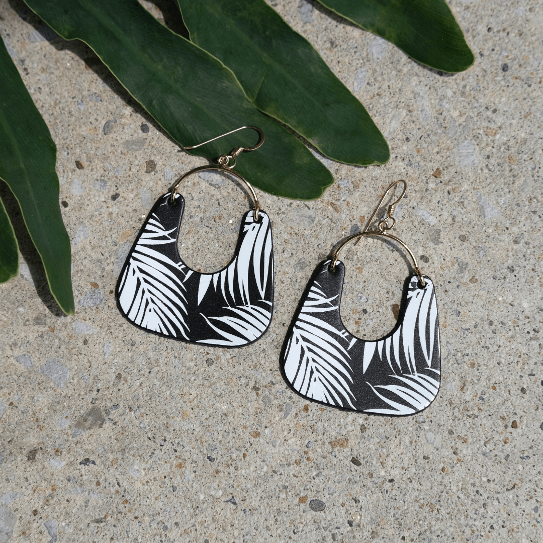 Black Palm Noras - Nickel & Suede