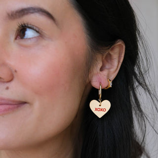 Buttercup Conversation Heart Quinn - Nickel & Suede