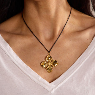 Flower Pendant Necklace - Nickel & Suede