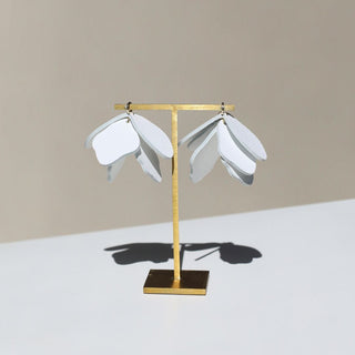 Fresh White Margot Extra Petal Bundles - Nickel & Suede