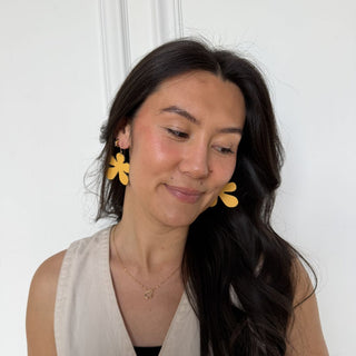 Saffron Basic Poppy Flower Statement Earring - Nickel & Suede