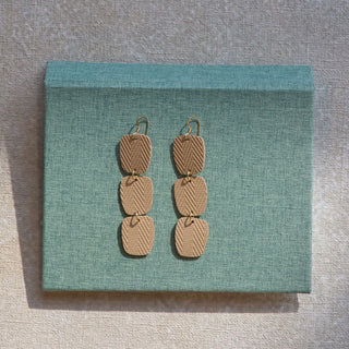Sandstone Cali - Nickel & Suede